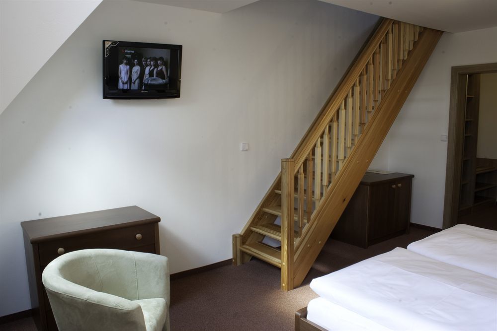 Pytloun Wellness Hotel Hasistejn Místo Zewnętrze zdjęcie